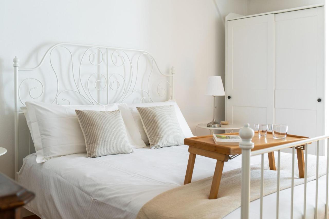 Rose By Quokka 360 - Refined Two-bedroom With Garden Apartamento Lugano